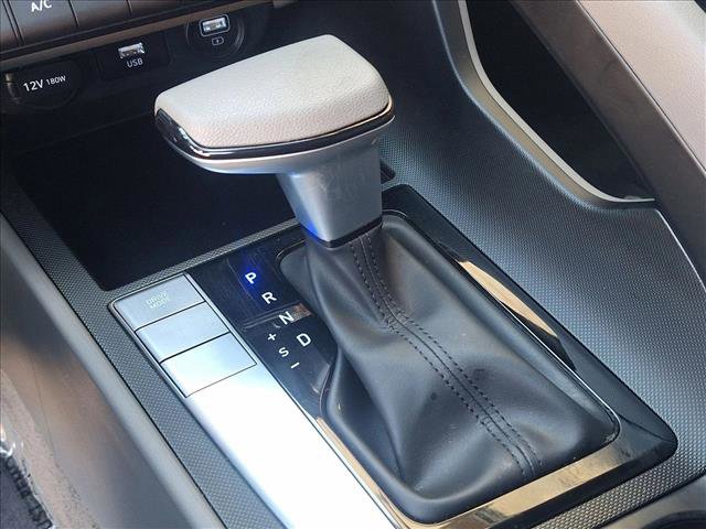 Used 2023 Hyundai Elantra SE image 14