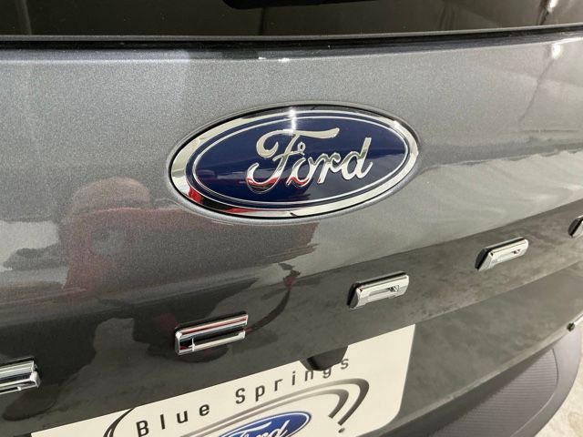 Used 2025 Ford Escape ST-Line w/ Equipment Group 301A image 5