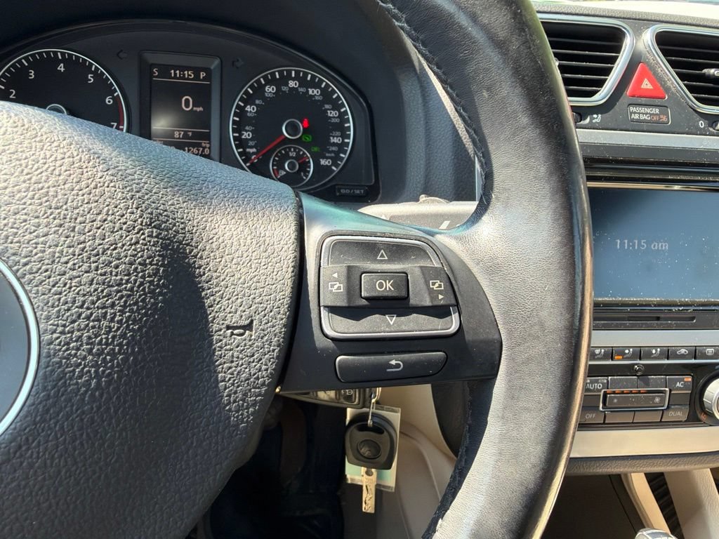 Used 2012 Volkswagen Eos Komfort FWD image 13