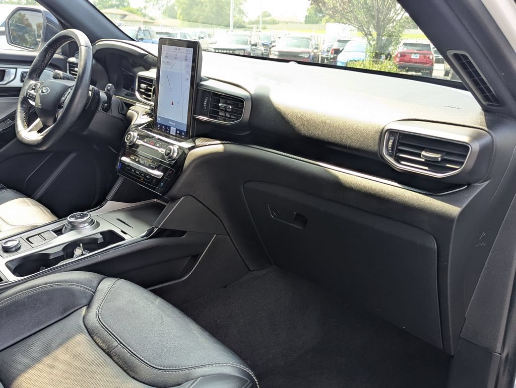 Used 2022 Ford Explorer ST w/ Equipment Group 401A AWD/4WD image 30