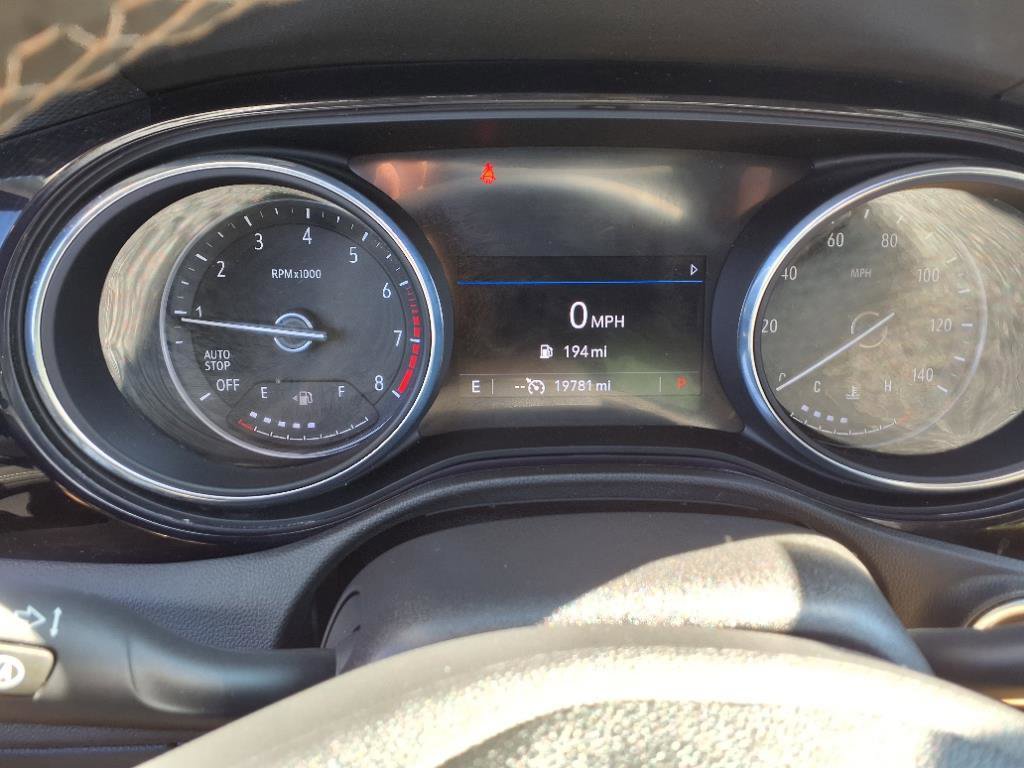 Certified 2022 Buick Encore GX Preferred w/ Sport Touring Package image 25