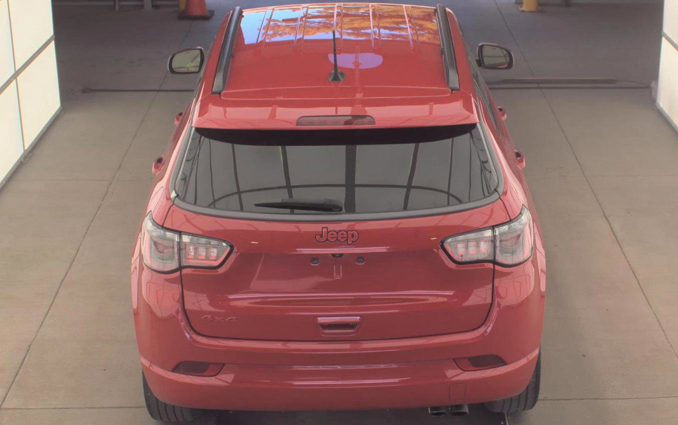 Used 2022 Jeep Compass Limited image 8