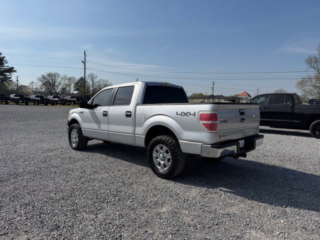 Used 2011 Ford F150 XLT w/ XLT Chrome Pkg AWD/4WD image 2