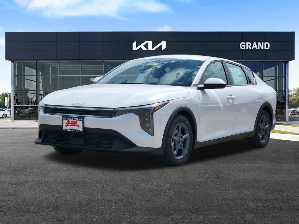 New 2026 Kia K4 FWD image 4