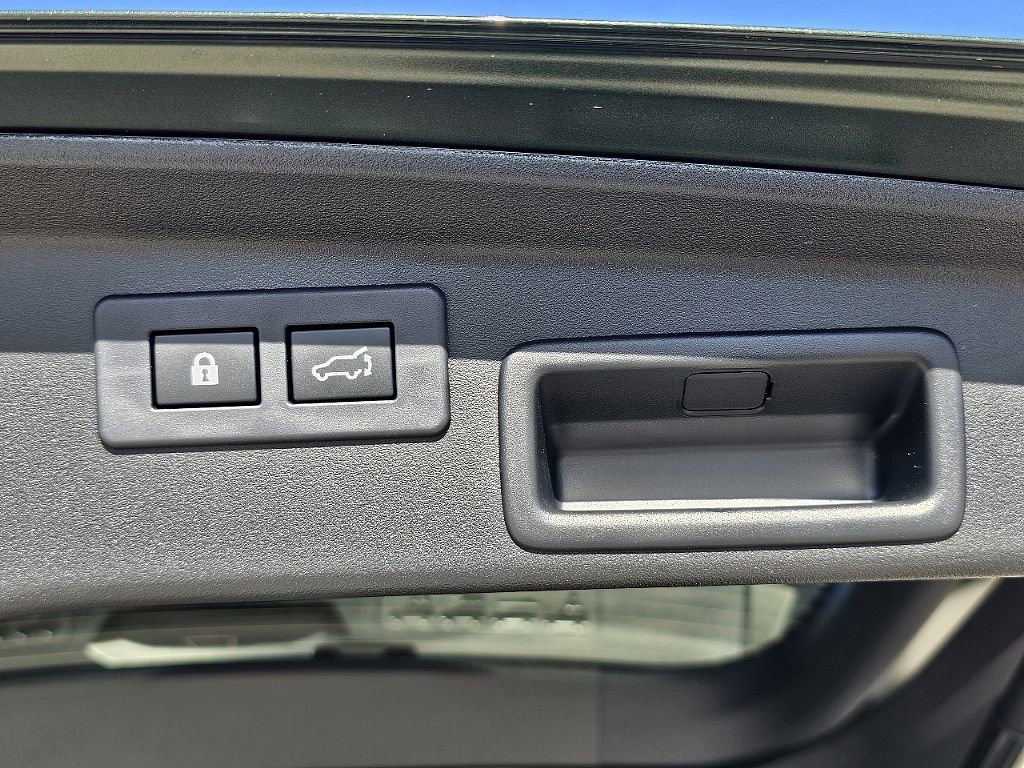 New 2026 Subaru Outback Limited AWD/4WD image 11
