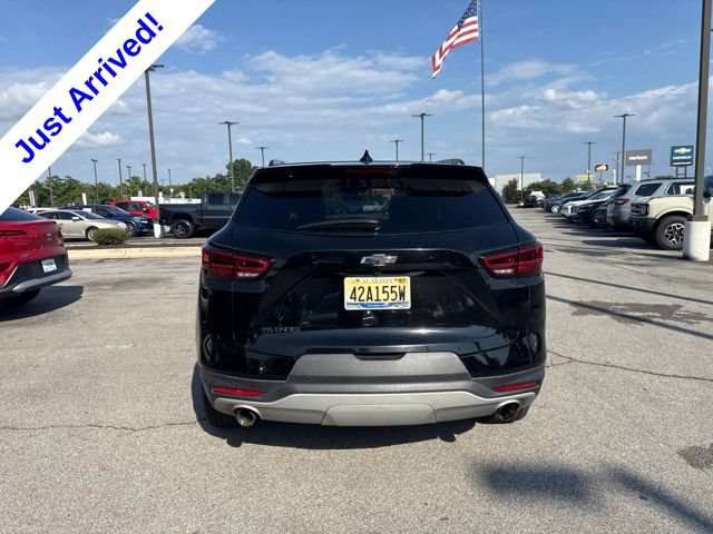 Used 2023 Chevrolet Blazer LT w/ Midnight/Sport Edition FWD image 4