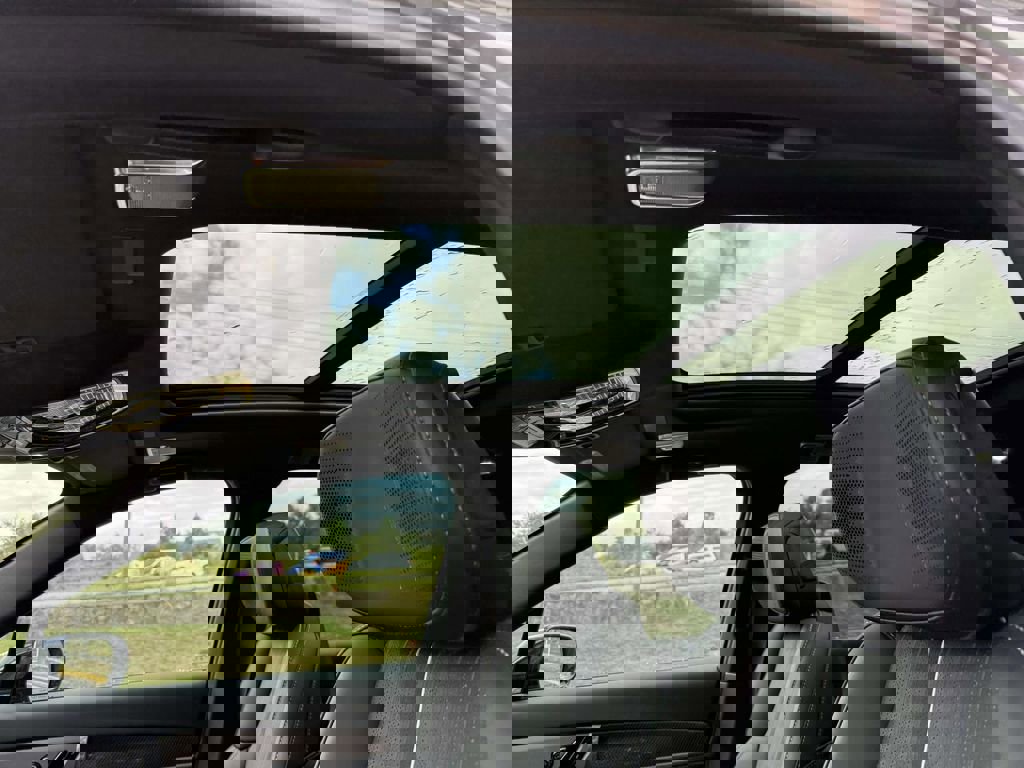 New 2026 Cadillac Vistiq Luxury w/ LPO, Floor Liner Package image 22