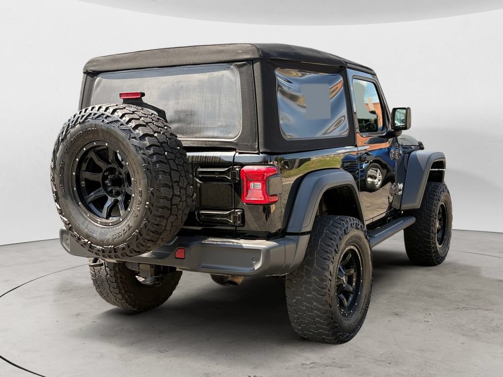 Used 2019 Jeep Wrangler Sport AWD/4WD image 3