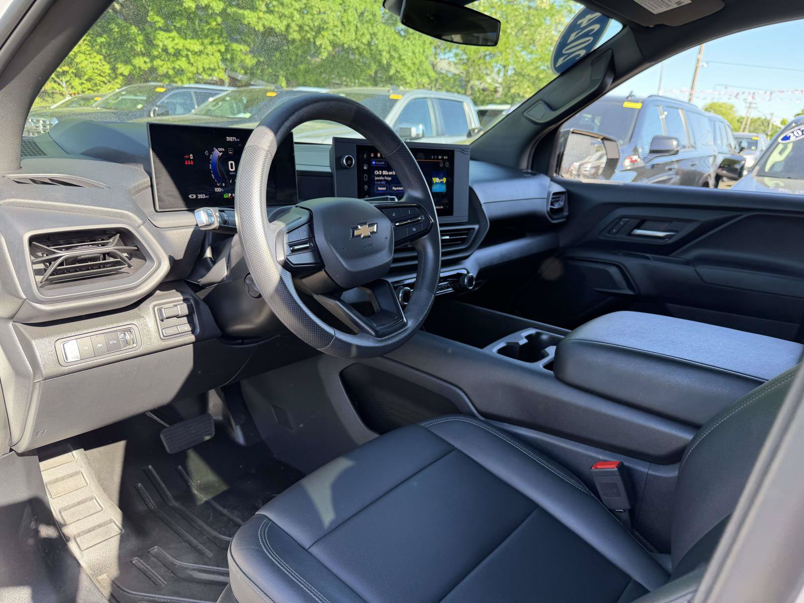 Certified 2024 Chevrolet Silverado EV W/T AWD/4WD image 10