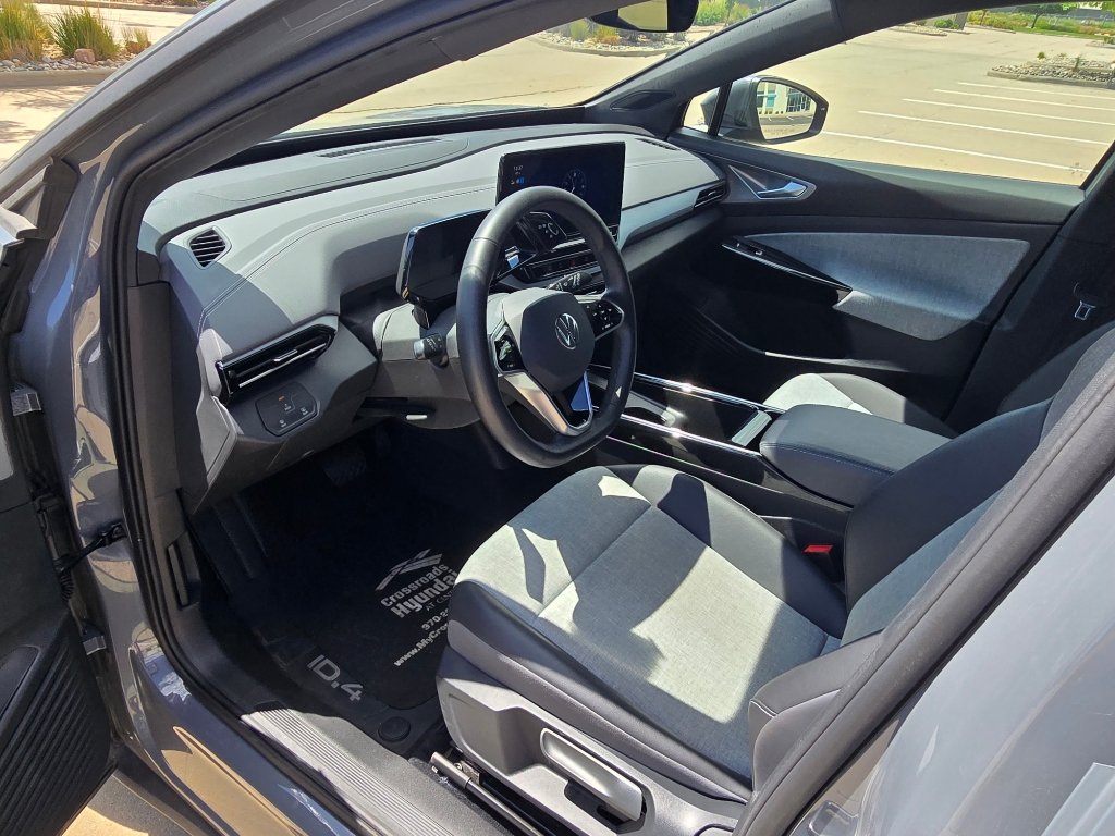 Used 2024 Volkswagen ID.4 2WD image 24