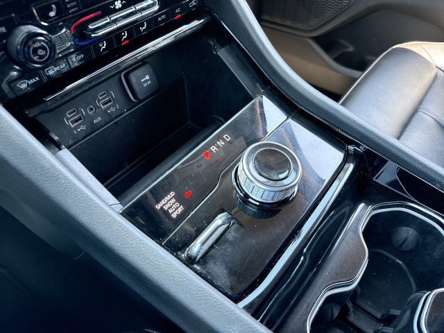 Used 2023 Jeep Grand Cherokee L Limited AWD/4WD image 20