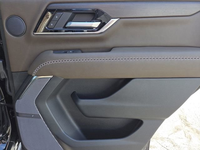 New 2026 GMC Yukon Denali Ultimate AWD/4WD image 32