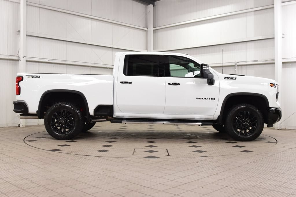 New 2026 Chevrolet Silverado 2500 LTZ w/ LTZ Plus Package AWD/4WD image 9