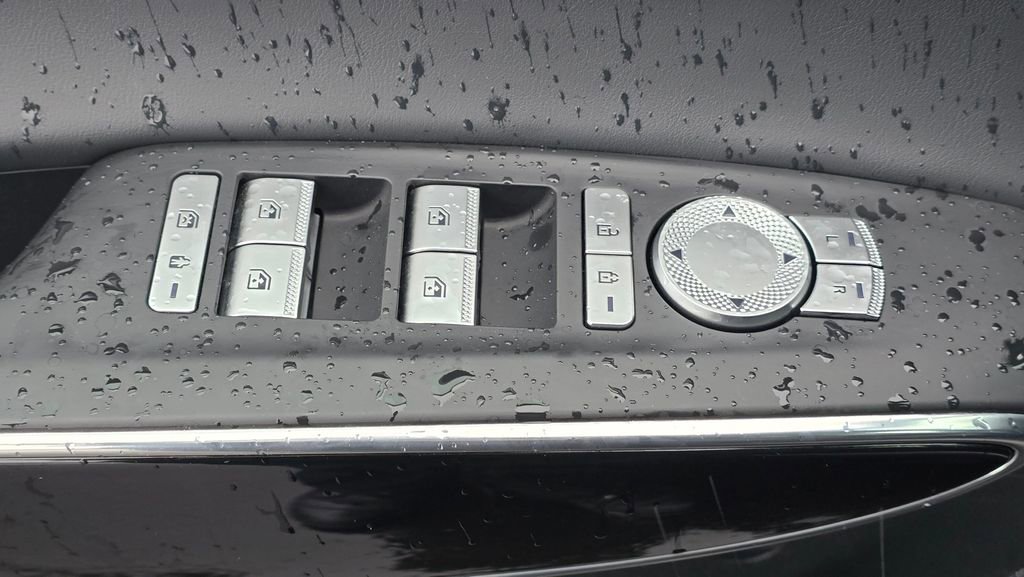 Used 2025 Genesis GV70 2.5T image 22