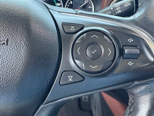 Used 2019 Buick Enclave Avenir w/ Avenir Technology Package FWD image 17