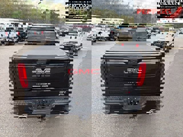Used 2023 GMC Sierra 1500 AT4 w/ AT4 Premium Package image 15