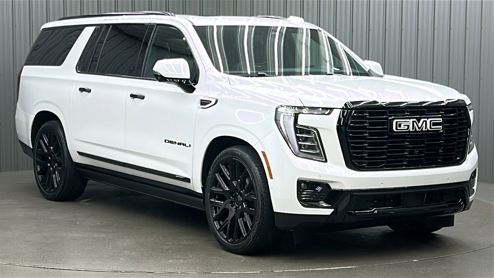 Used 2025 GMC Yukon XL Denali Ultimate image 7