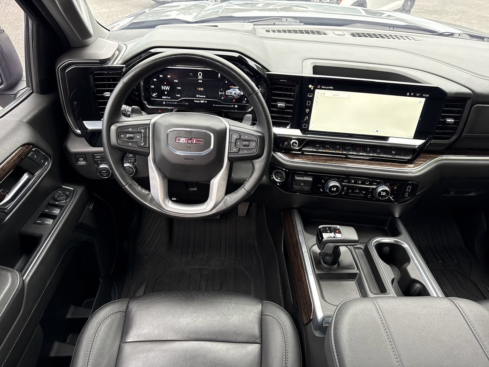 Used 2024 GMC Sierra 1500 Elevation w/ Elevation Premium Package AWD/4WD image 12