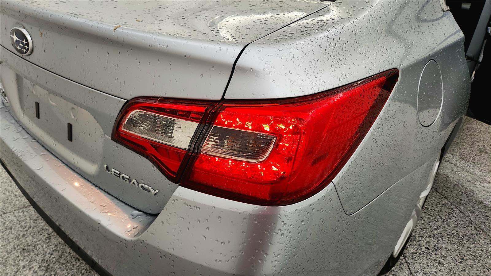 Used 2018 Subaru Legacy 2.5i AWD/4WD image 15