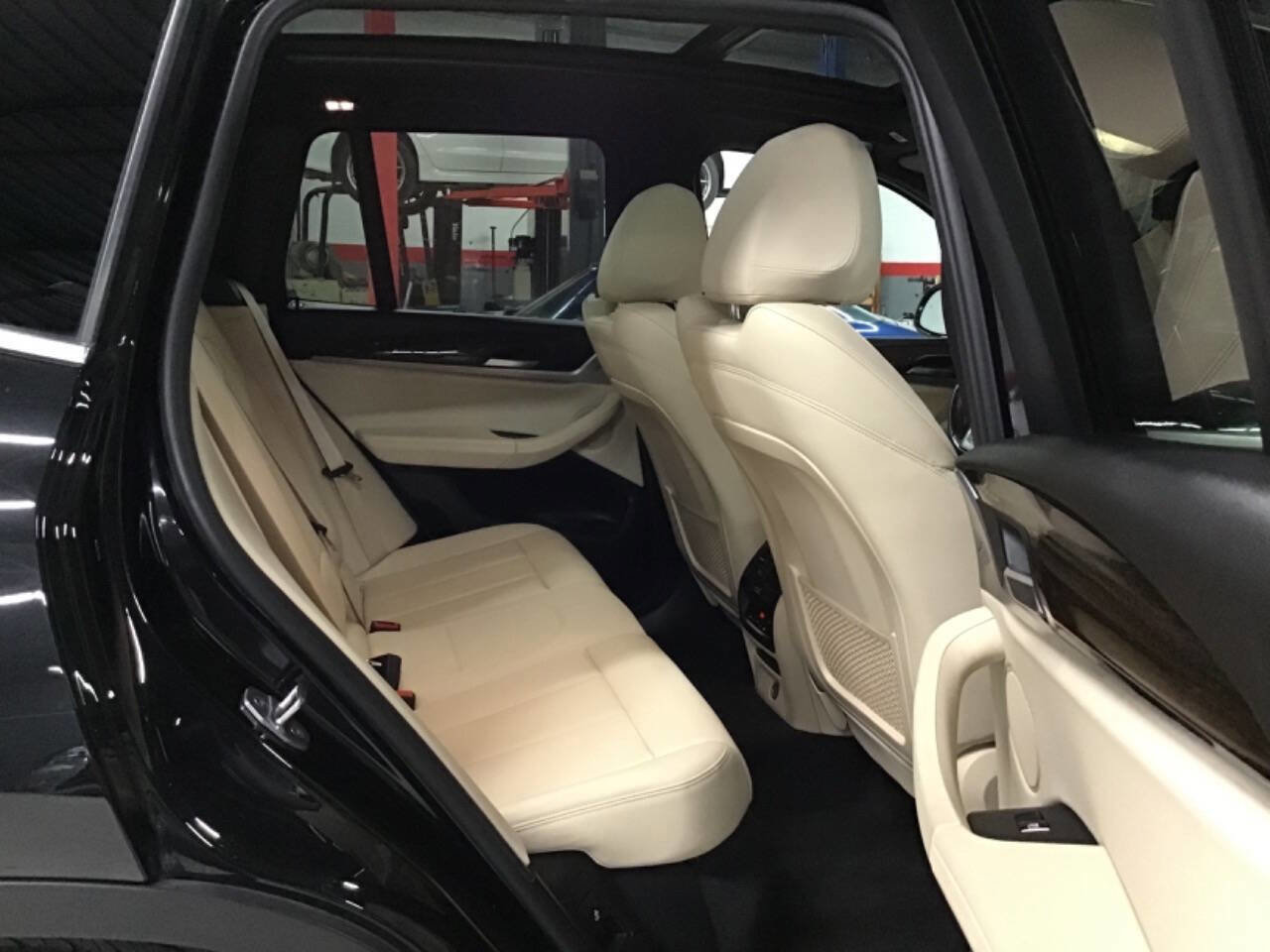 Used 2019 BMW X3 xDrive30i w/ Driving Assistance Package image 23