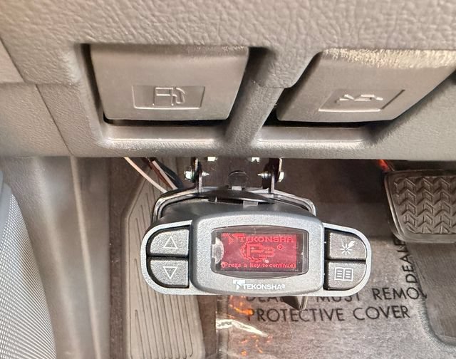 Used 2008 Lexus LX 570 4WD w/ Technology Pkg image 25