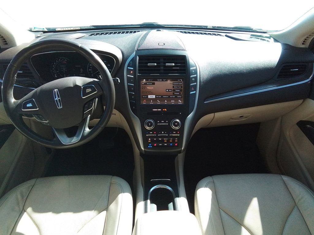 Used 2019 Lincoln MKC Reserve w/ MKC Climate Package image 10