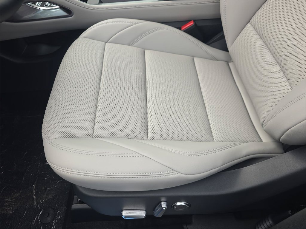 New 2026 Lincoln Nautilus Premier w/ Jet Appearance Package AWD/4WD image 15