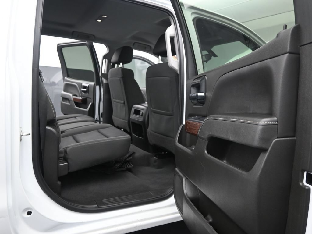 Used 2018 GMC Sierra 1500 SLE w/ Suspension Package, Off-Road AWD/4WD image 18