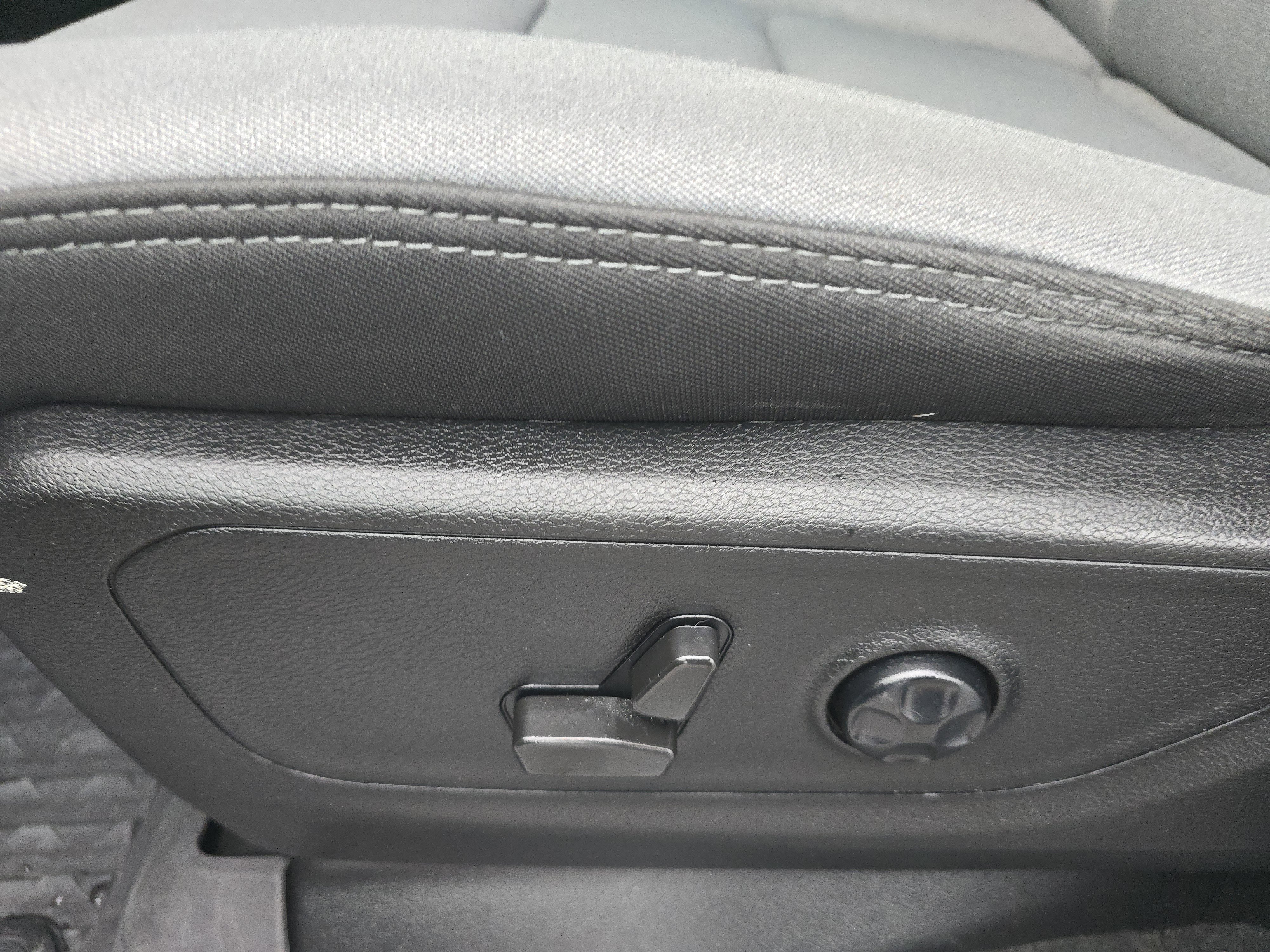 Used 2021 RAM 1500 Big Horn image 9