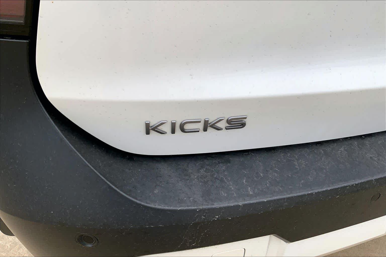 Used 2025 Nissan Kicks SV AWD/4WD image 59