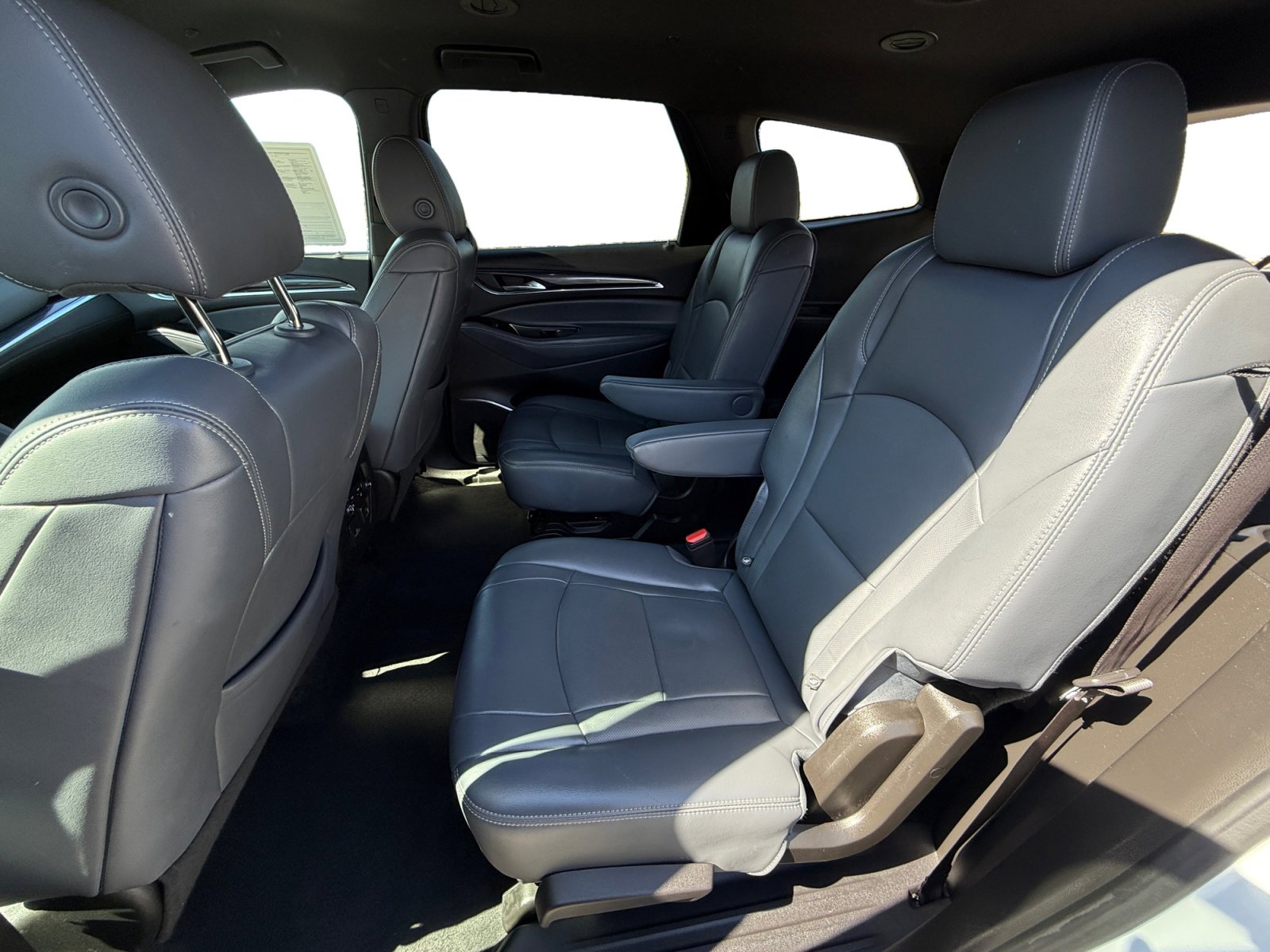 Used 2024 Buick Enclave Premium image 16