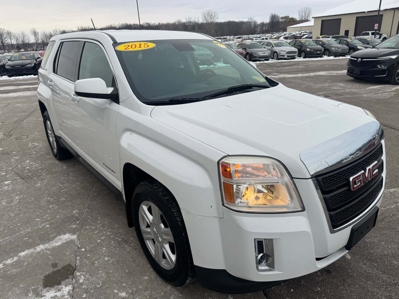 Used 2015 GMC Terrain SLE image 3