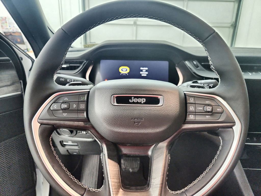 New 2026 Jeep Grand Cherokee Laredo image 22