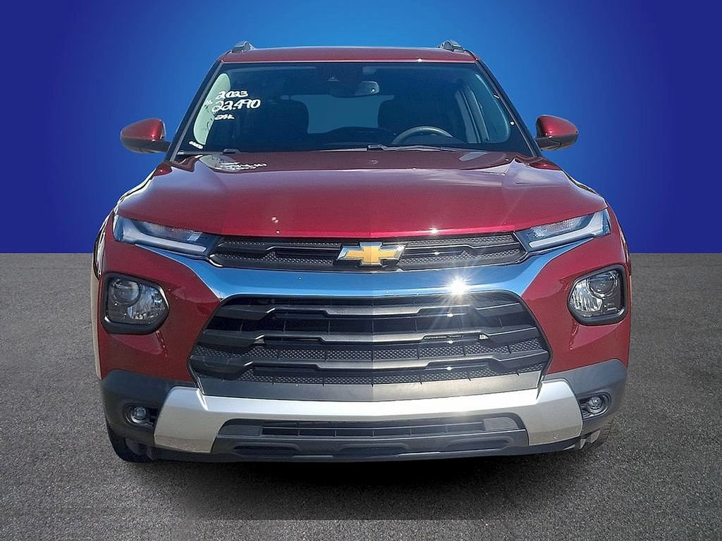 Used 2023 Chevrolet TrailBlazer LT w/ Convenience Package FWD image 2