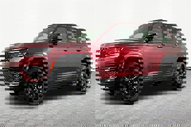 New 2025 Jeep Grand Cherokee Laredo