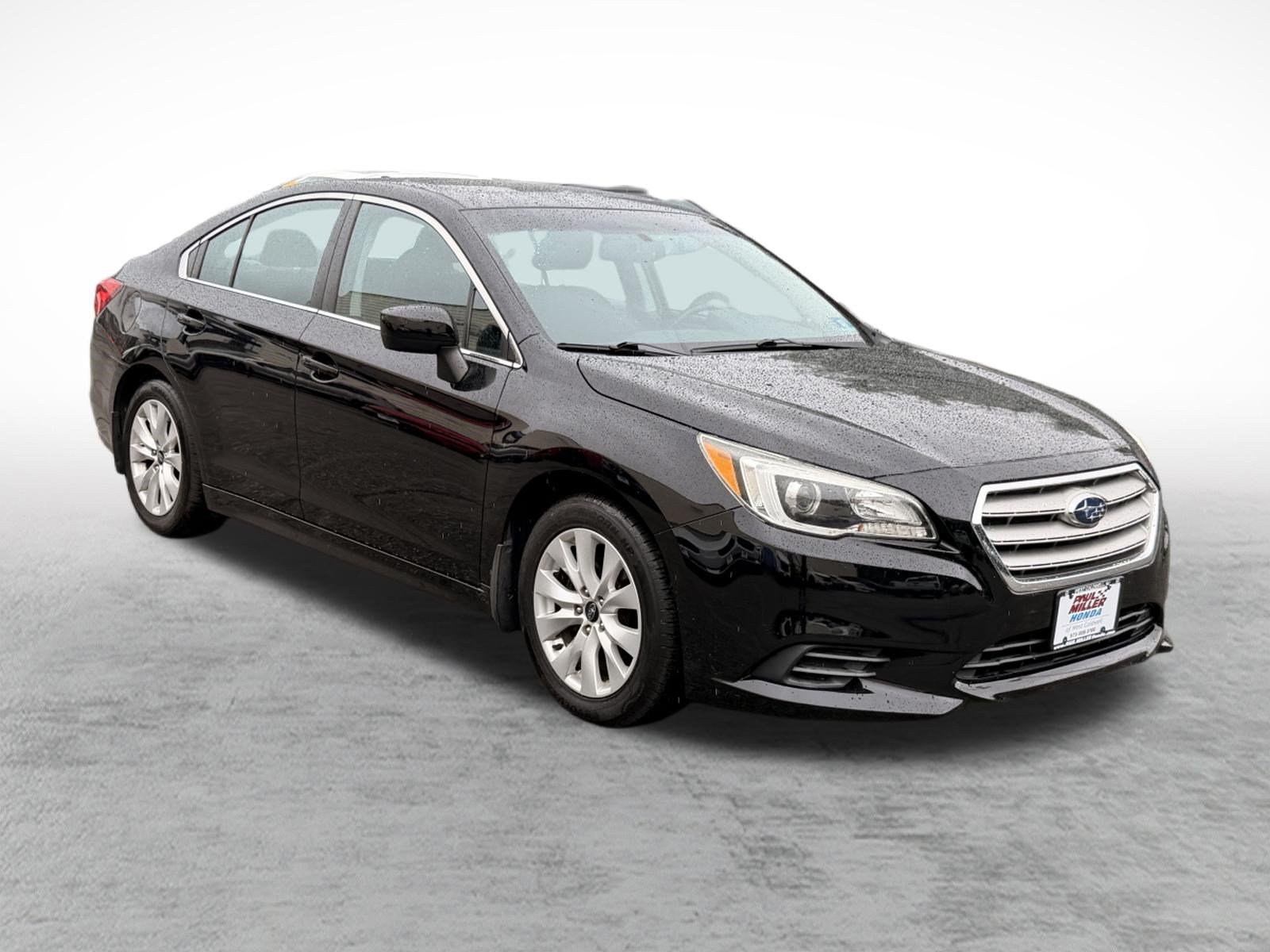 Used 2017 Subaru Legacy 2.5i Premium w/ Moonroof Package AWD/4WD image 3