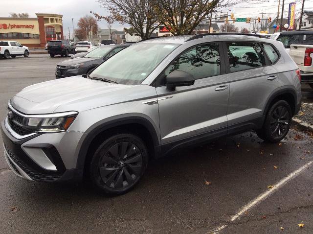 Used 2024 Volkswagen Taos S image 7