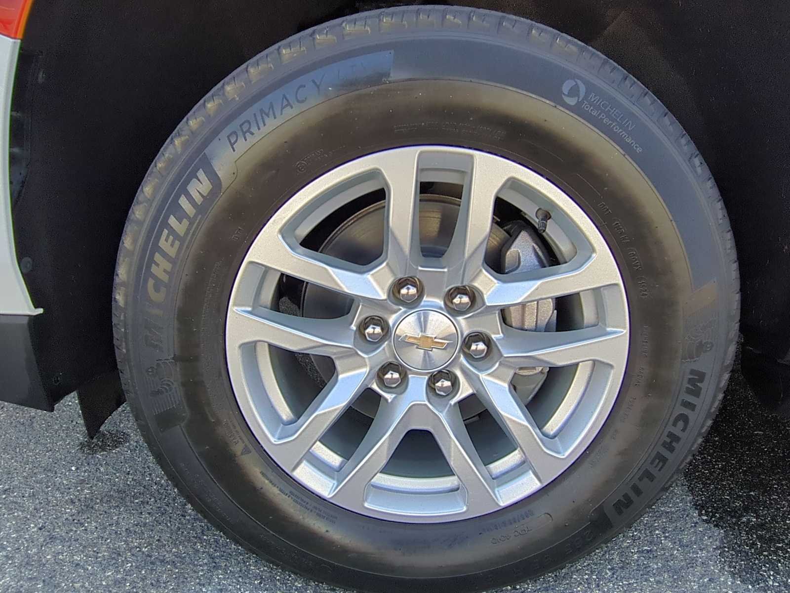 Used 2024 Chevrolet Tahoe LT RWD image 28