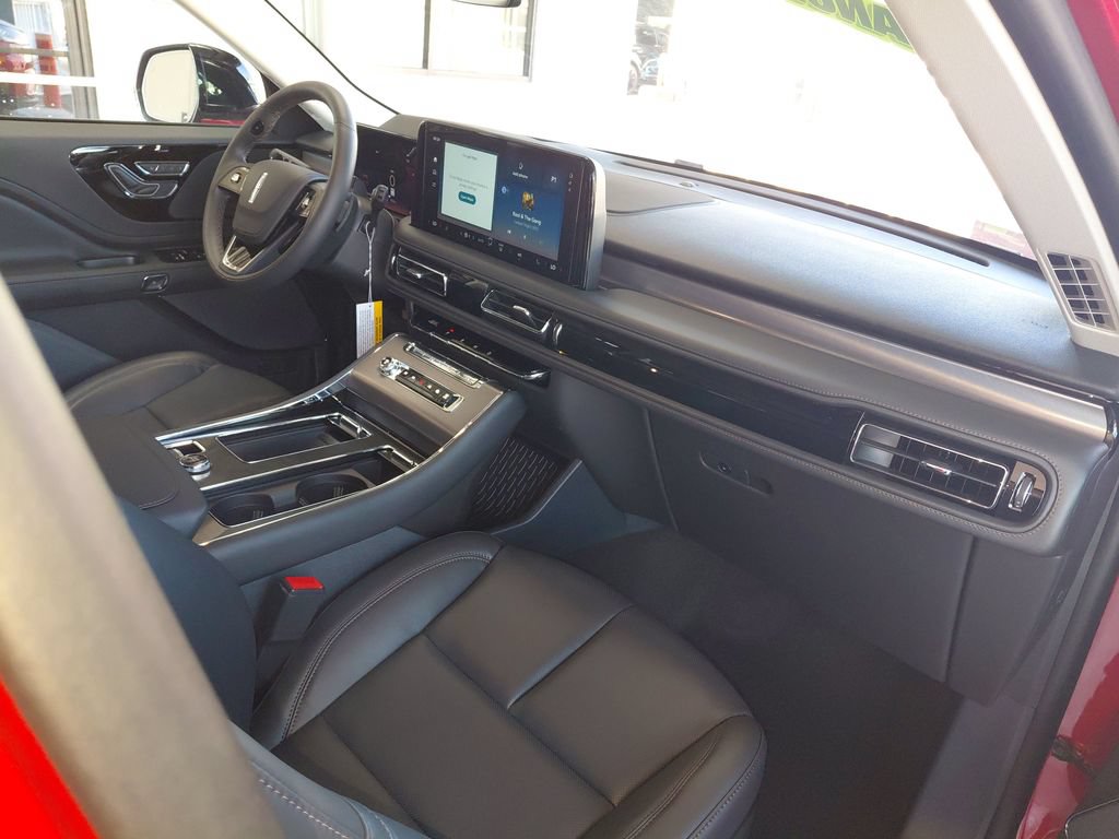 New 2026 Lincoln Aviator AWD image 36