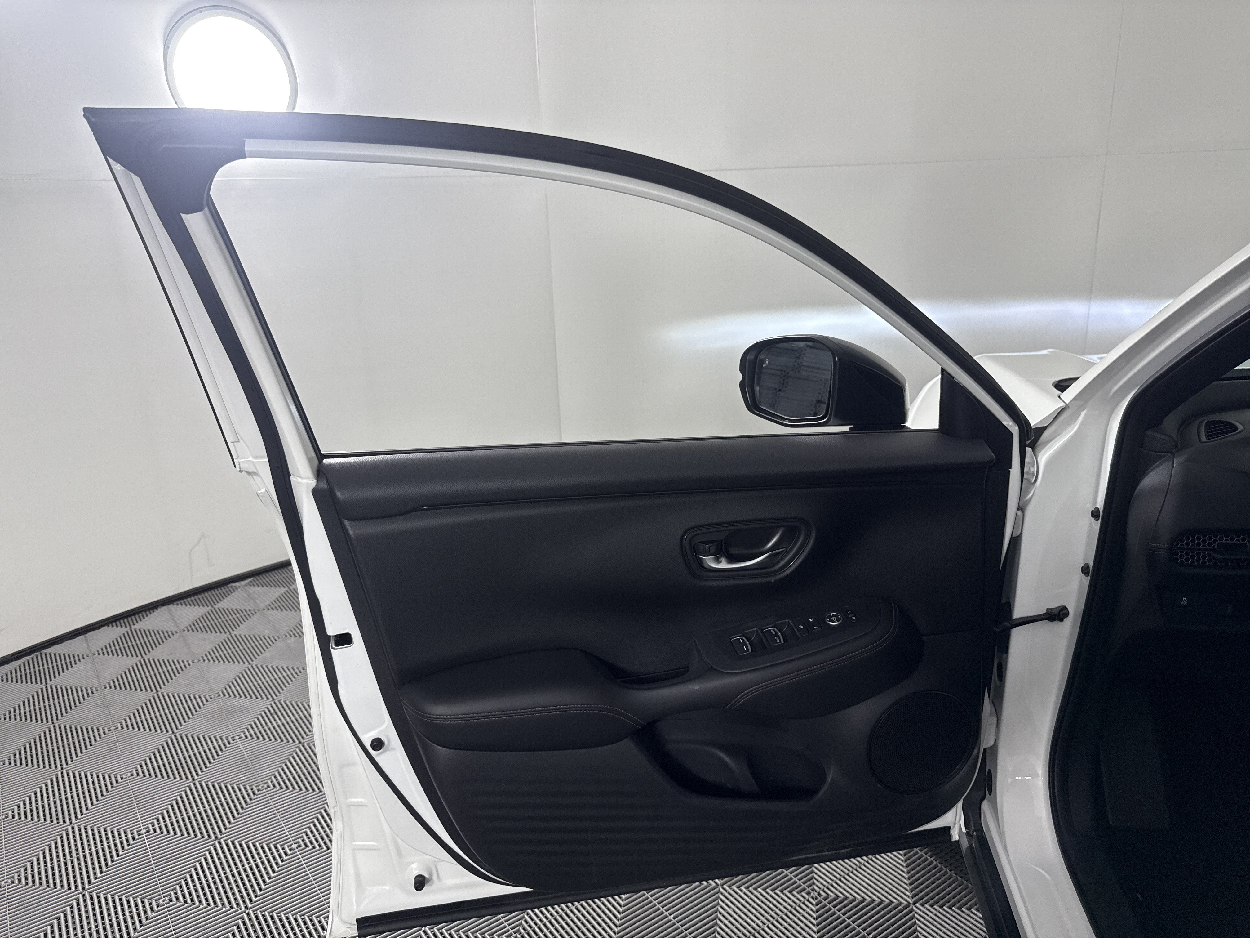 Certified 2023 Honda HR-V Sport image 13