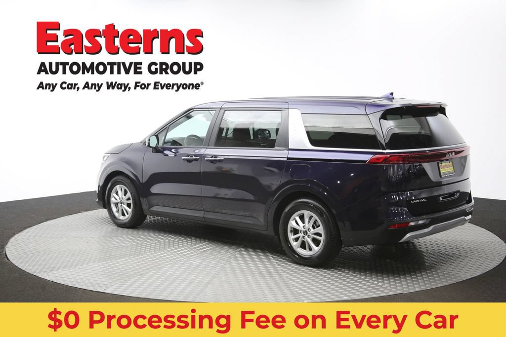 Used 2024 Kia Carnival LX FWD image 65