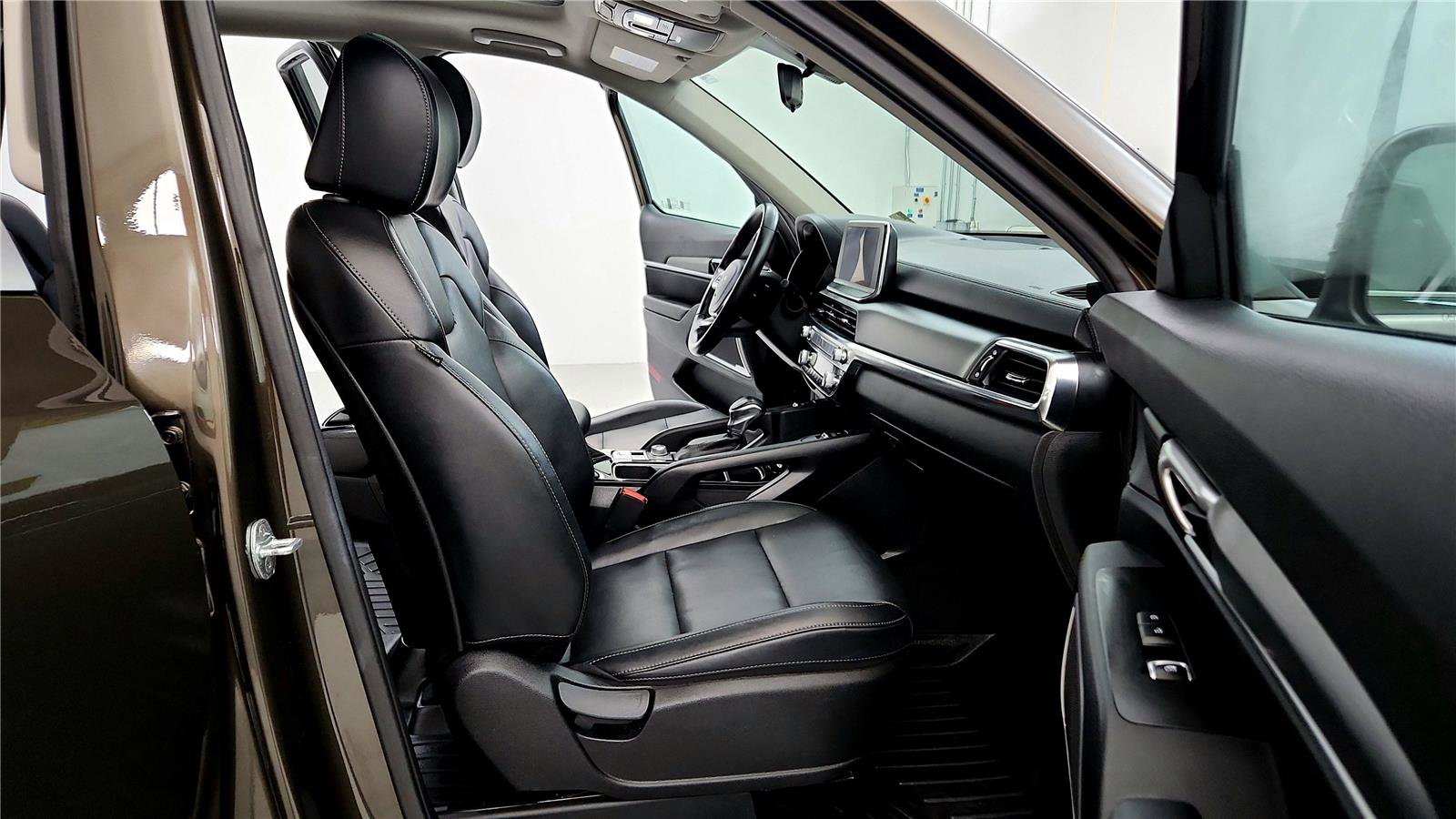 Used 2022 Kia Telluride S image 16