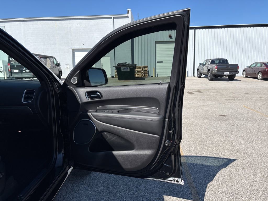 Used 2020 Dodge Durango R/T w/ Blacktop Package image 19