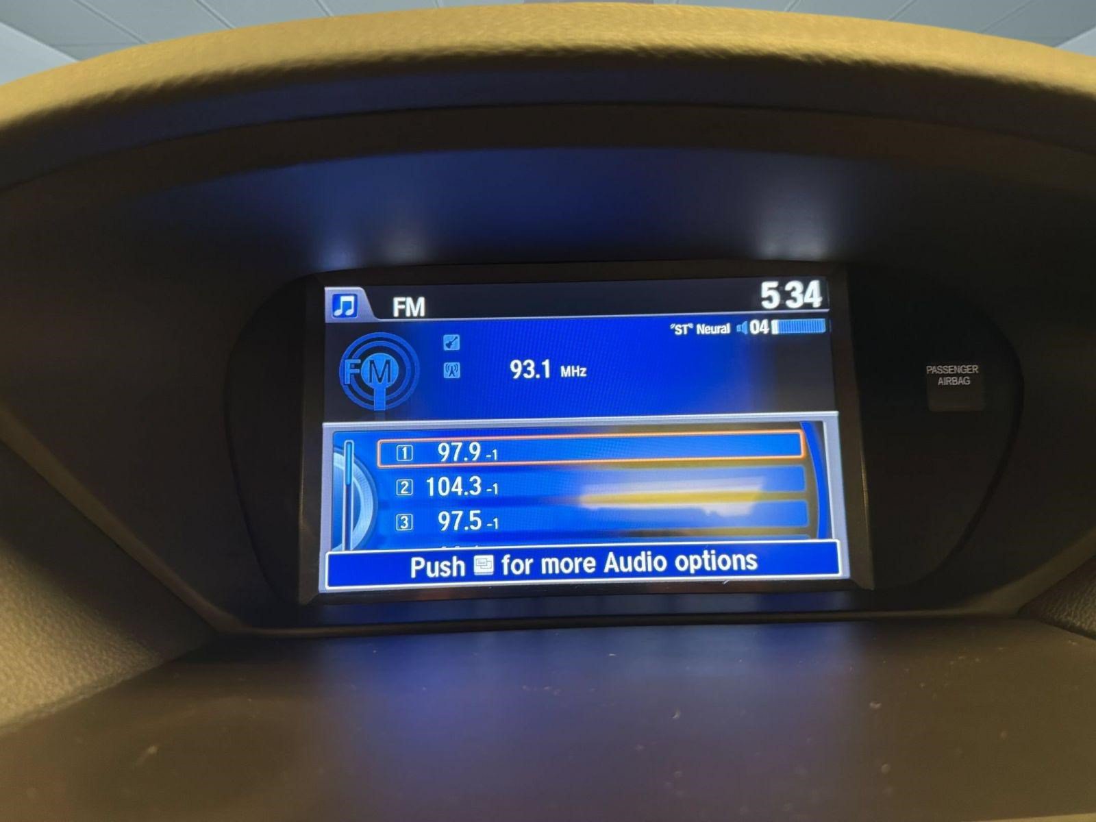 Used 2017 Acura TLX w/ Technology Package FWD image 19