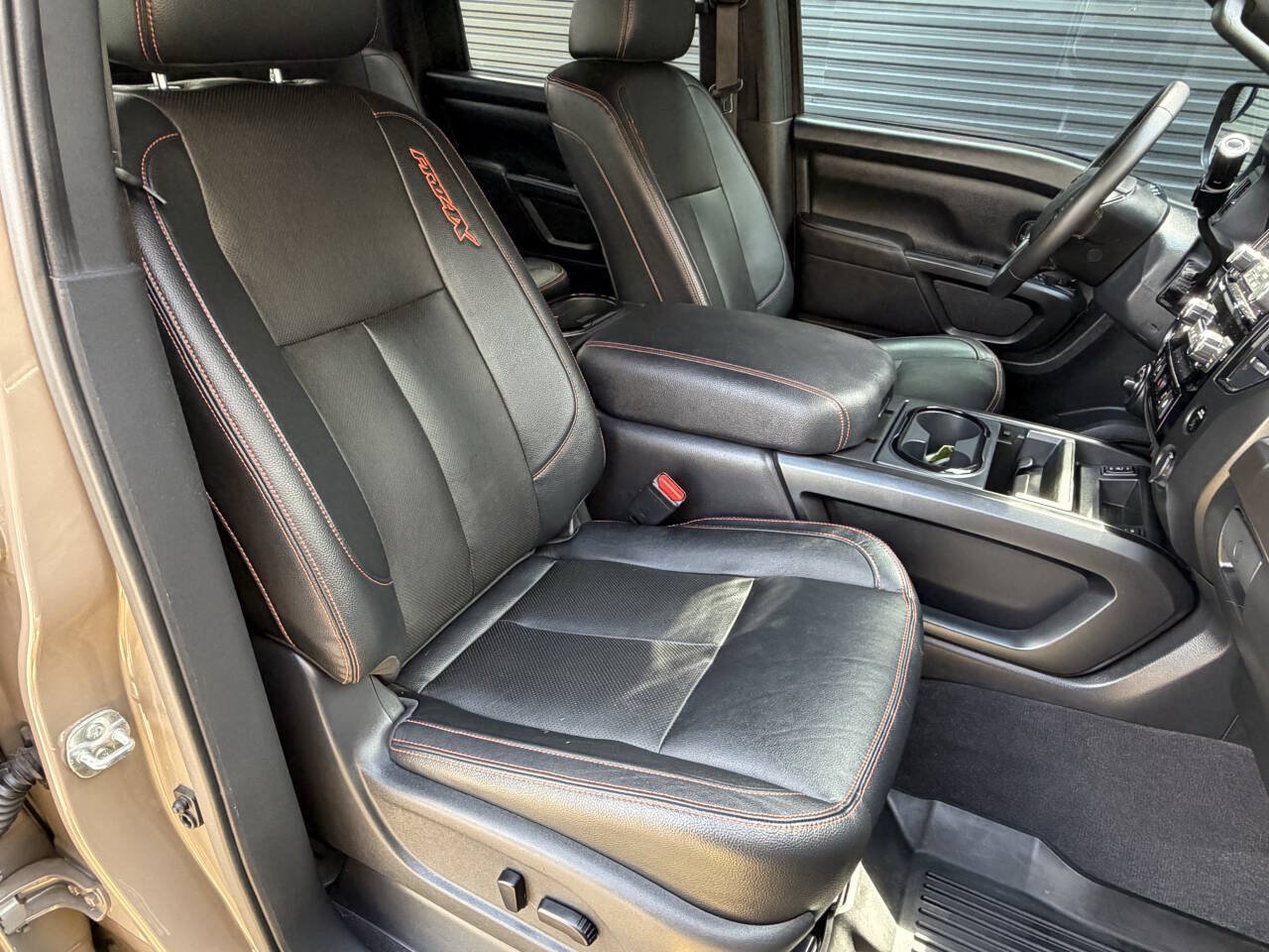 Used 2022 Nissan Titan PRO-4X w/ Pro-4x Convenience Package AWD/4WD image 21