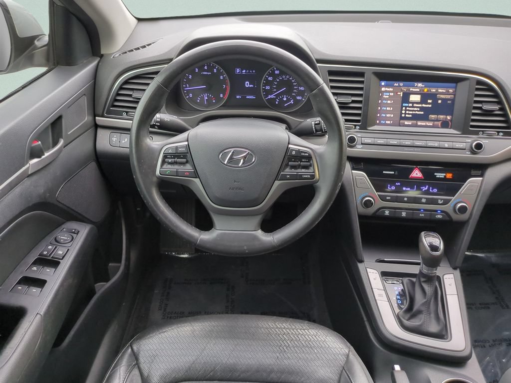 Used 2017 Hyundai Elantra Limited FWD image 12
