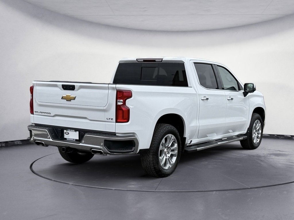 Used 2025 Chevrolet Silverado 1500 LTZ w/ LTZ Premium Package image 7