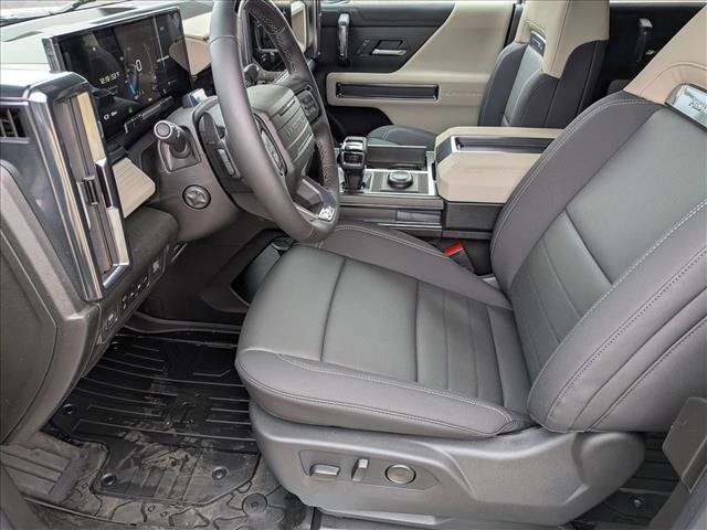 New 2026 GMC Hummer EV SUV w/ LPO, Dark Essentials Package AWD/4WD image 4