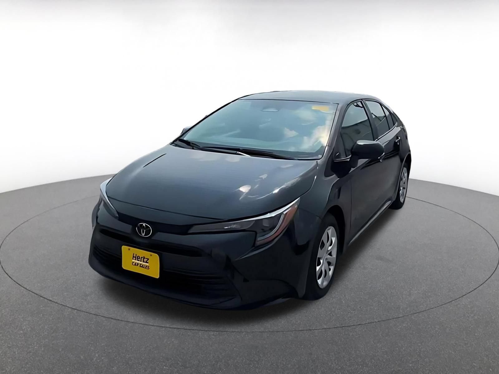 Used 2025 Toyota Corolla LE FWD image 6