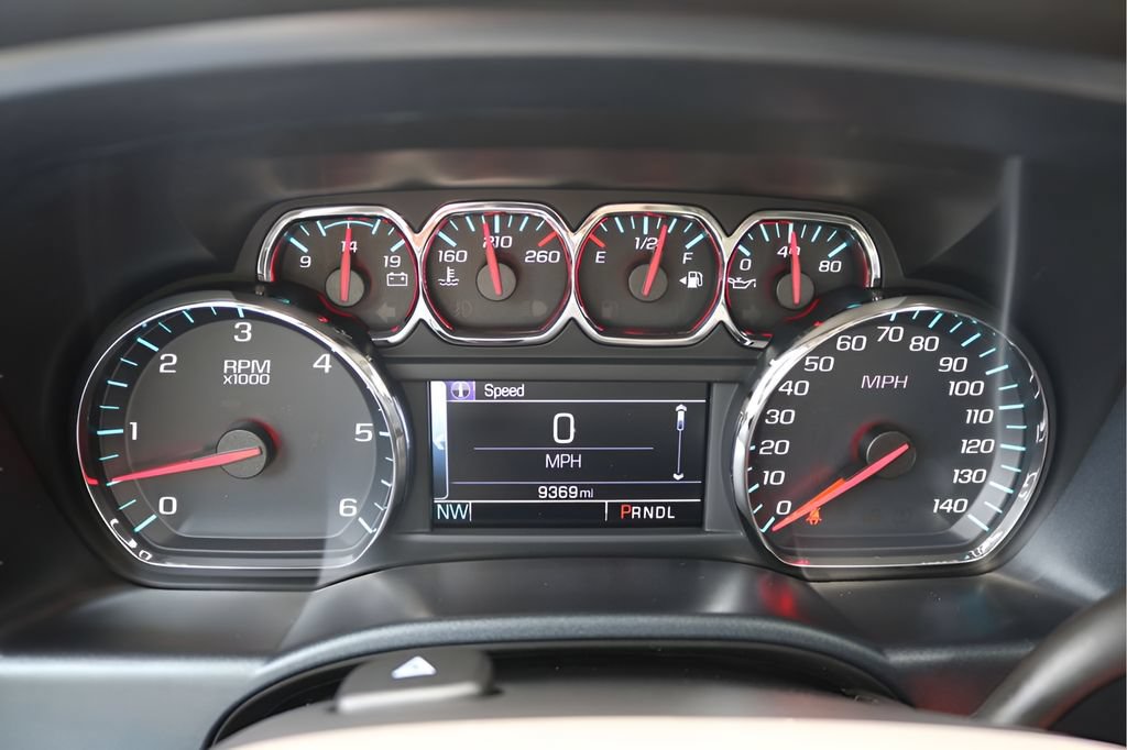 Used 2018 Chevrolet Silverado 1500 LT w/ Texas Edition RWD image 24
